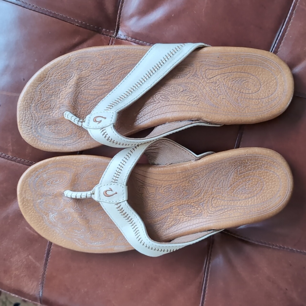 Olukai sandals